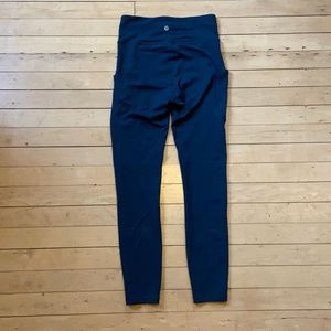 lululemon invigorate tight 25” size 4 - SUBMARINE